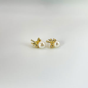 Gold Color Bow Pearl Earring